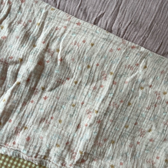 Set of 4 lightweight 100% cotton baby blankets. - Picture 11 of 16